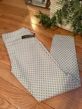 CROSBY PANTS SLACKS GRAY AND WHITE PRINT SIZE 6